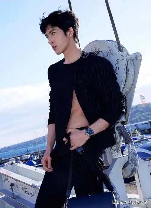 第七名:井柏然?