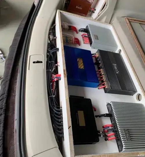 东莞别克gl8汽车音响改装