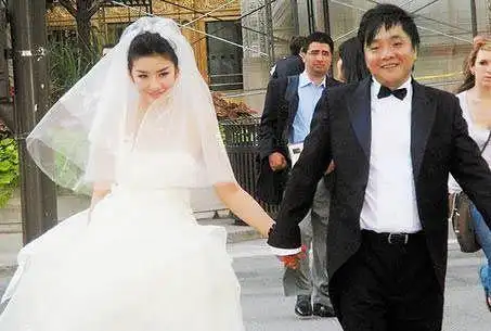 【bz新闻】黄奕密会富商?老公再开骂称早知其出轨!