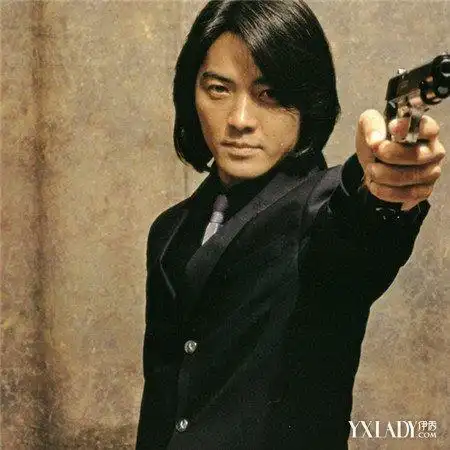 盘点古惑仔陈浩南拿刀图片郑伊健也难过美人关