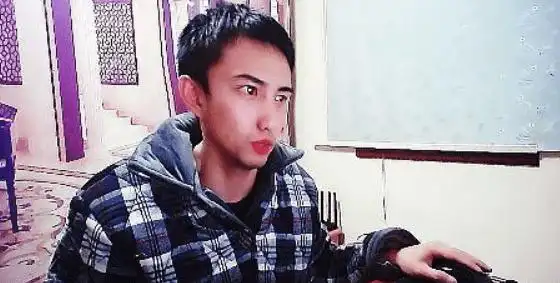 王者荣耀虎牙耀扬与微凉solo被打得直叫哥