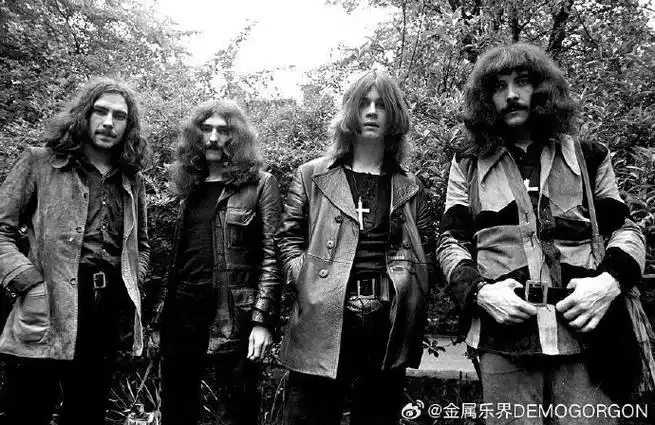 英国重金属乐队black sabbath(黑色安息日)吉他手tony iommi在接受