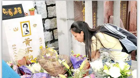 东周刊黄家驹遗容照片 东周刊现在还在办吗