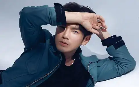 钟汉良帅气写真