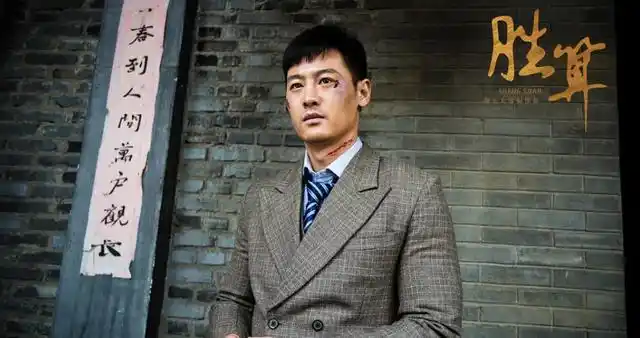 "谍战教父"柳云龙新剧《胜算》水花不大,自身弱还是对手强?