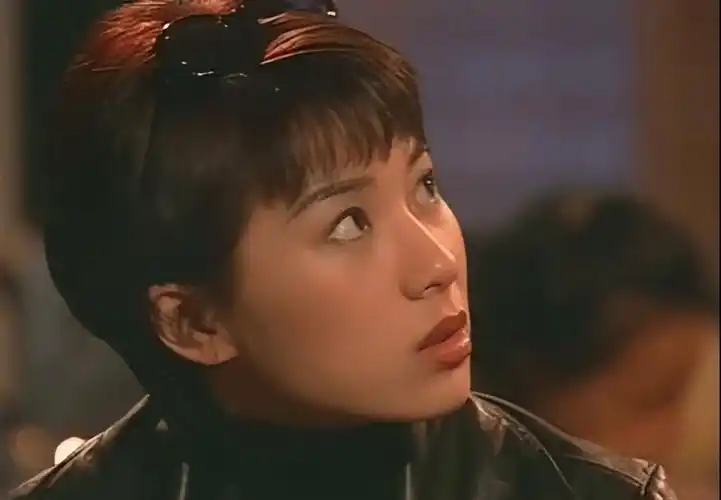 原创天地男儿重播戚其义天地系列短发美女有人惊艳有人丑出新高度