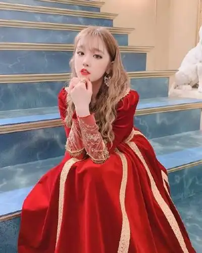 宋雨琦女王范,宝藏女孩太可爱了