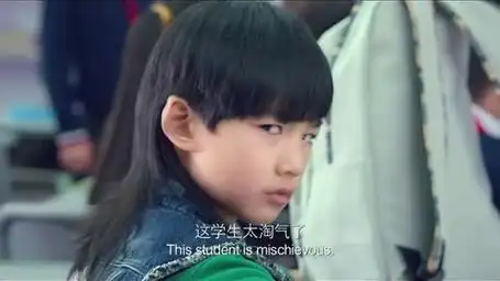 《龙拳小子》:林秋楠和同学决斗,把同学打趴下,不留一丝情面