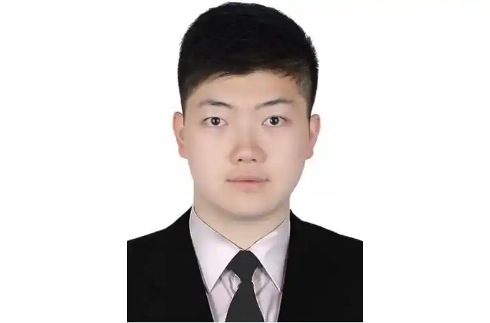 证件照必须穿正装吗?