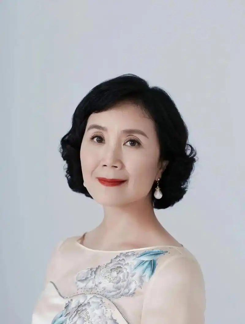 演员严晓频:嫁给了初恋曾海,婚后生下两子,现如今她还好吗?