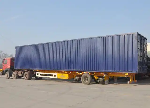 集装箱运输半挂车