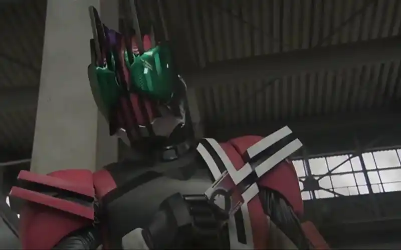 【蓝光】盘点假面骑士decade全形态变身 必杀合集-动漫视频-搜狐视频