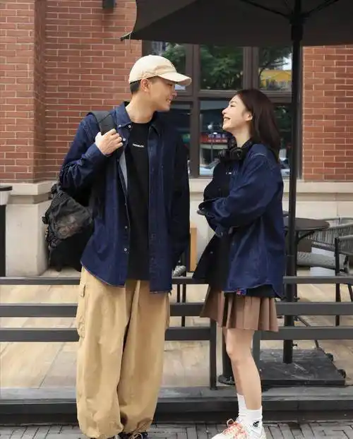 160cm身高的女生和175cm男生,教科书情侣装,甜蜜堪比偶像剧!