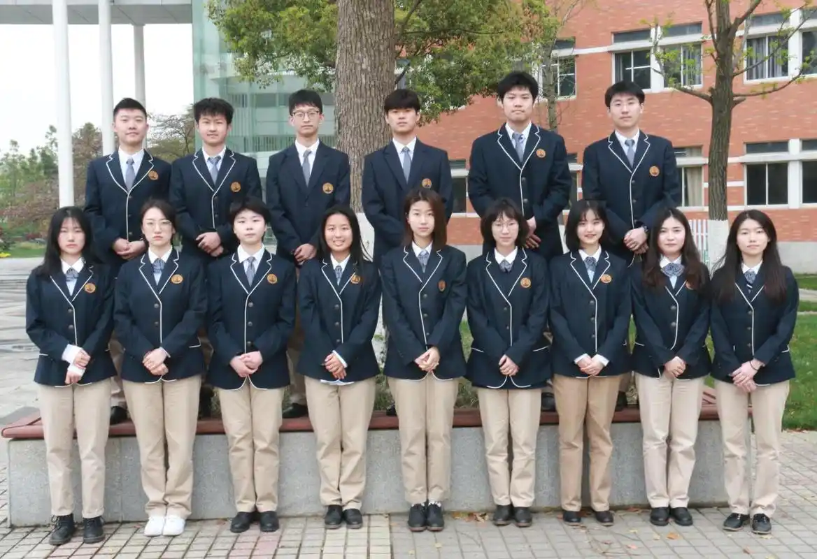 收到国际名校录取通知书超300份 南京这所国际高中学子成绩很亮眼