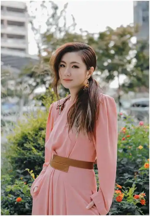 42岁任家萱上吐下泻疑怀二胎!