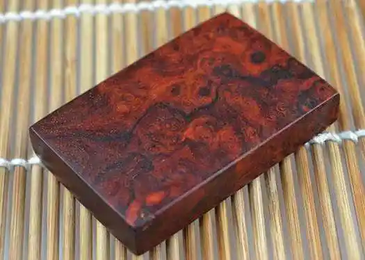 谁有真正小叶紫檀木的图片啊多发些上来给我看看学习下谢谢拉