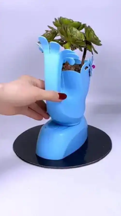 洗衣液瓶变废为宝做手工花盆#自制花盆 #变废为宝 #手工 #洗衣液瓶子