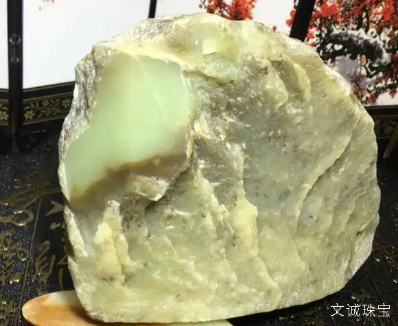 什么是透闪石透闪石的参数特征产地图片