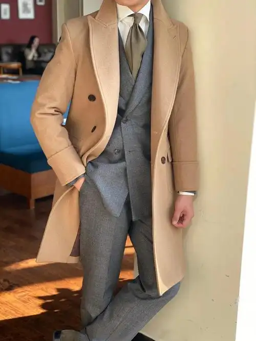 秋冬季,西装应如何穿搭才保暖呢?