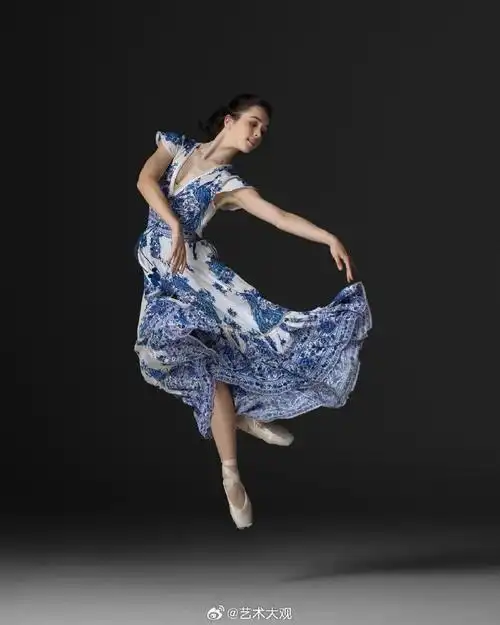 青花|澳大利亚芭蕾舞校学生hannah sergi舞蹈摄影欣赏摄影师:niv