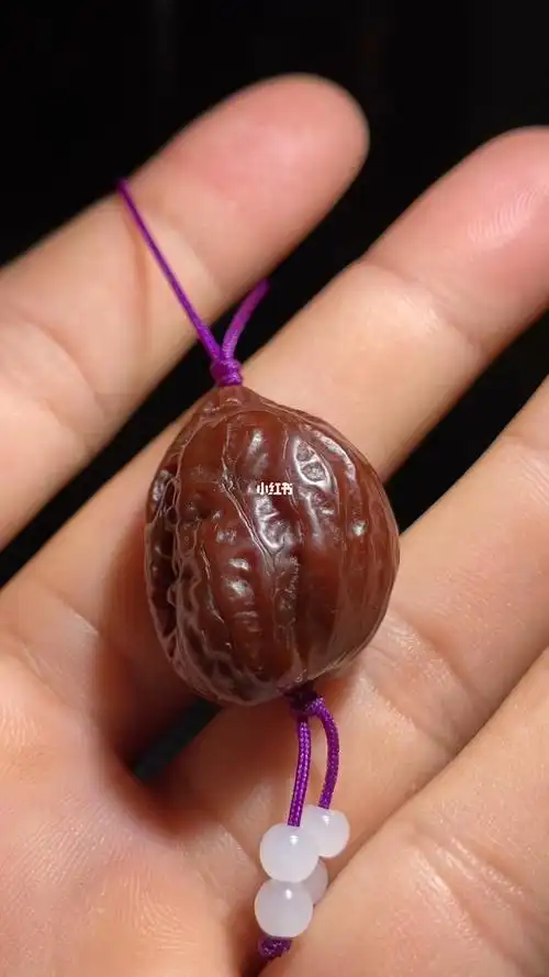 包浆醇厚文玩核桃