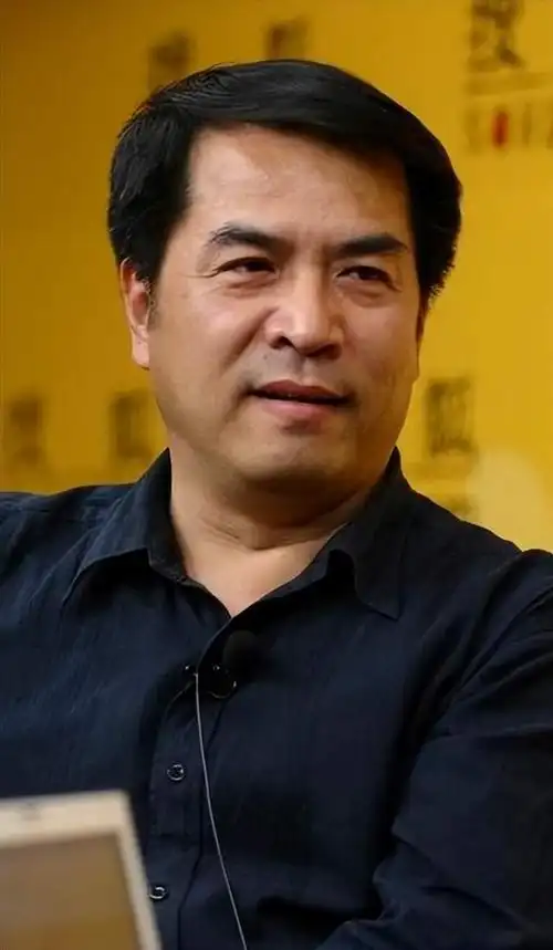 老戏骨廖京生历经坎坷成名史收获最爱的女人