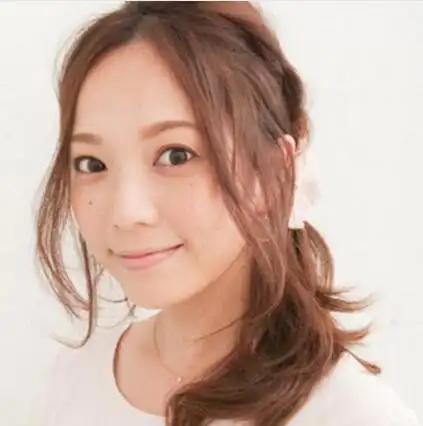 偏分马尾怎么扎好看 五款女生偏分马尾发型欣赏