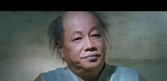 功夫里那个用手接子弹的火云邪神,因为一句话惨遭封杀20年之久