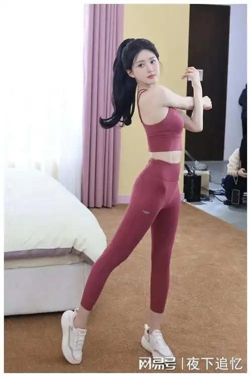 快乐|赵露思|健身房|欢乐时光_网易订阅