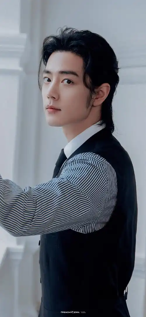 肖战黑西装十五宫格##肖战超话爆了