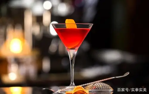 鸡尾酒皇后——曼哈顿,一款味道香甜的鸡尾酒,在家也能轻松做
