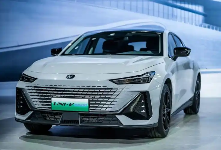 高品质新能源汽车诚意之作 长安uni-v智电idd,uni-k智电idd上市