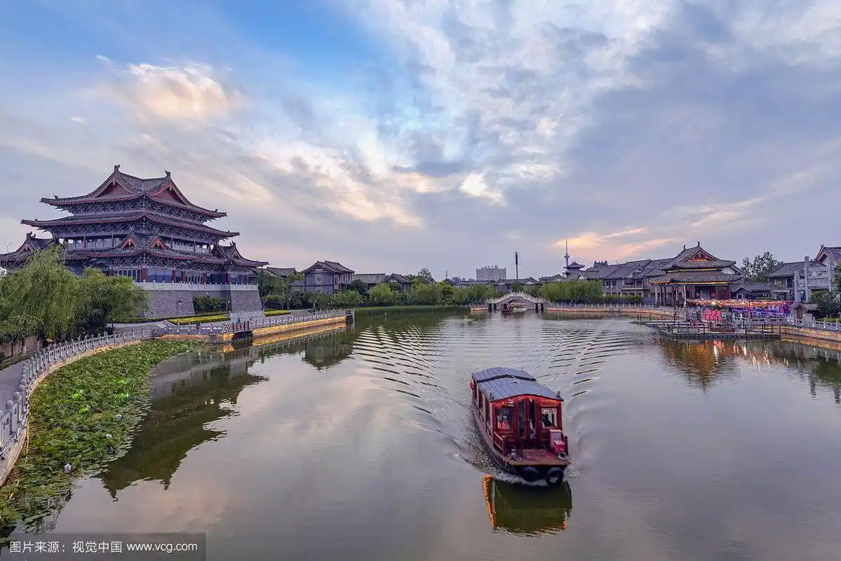 中国河南开封大宋御河游船