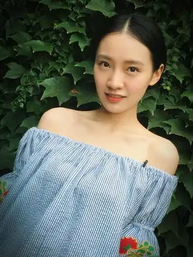 陈芋米23岁搭档舒淇出道 陈芋米私照