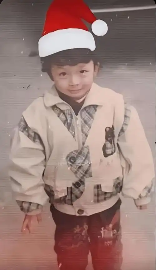 中的"儿女们",童年照罕见曝光,四美最让人惊艳|毛晓彤|白宇_网易订阅