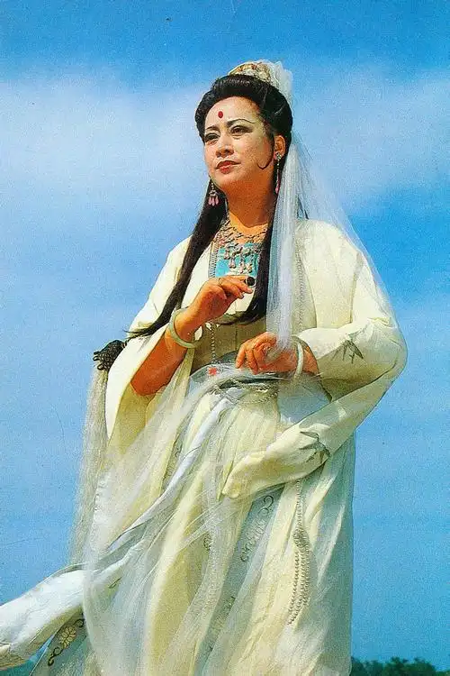 86版西游记观音菩萨近照曝光,75岁左大玢肤白貌美,颜值不输当年