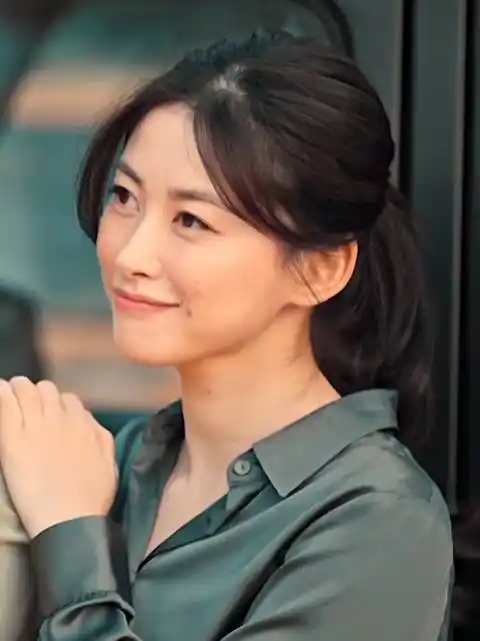 朱珠 这才是走路带风的女人! 一起深呼吸 曲:大风吹