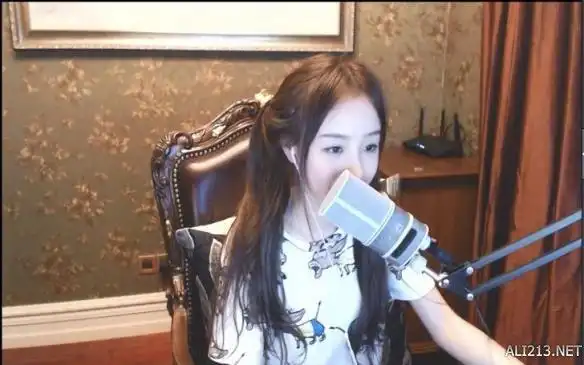 网友票选年度十大游戏女主播清纯性感俘获宅男粉丝心