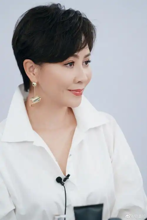 夏日嫩出圈##奥伦纳素全球代言人刘嘉玲