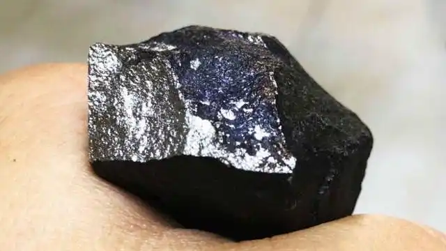 世界上最贵的石头,一克就要2亿,可别小看它,关键时刻却能保命!