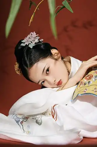 《不羡鸳鸯不羡仙》 汉服拍摄