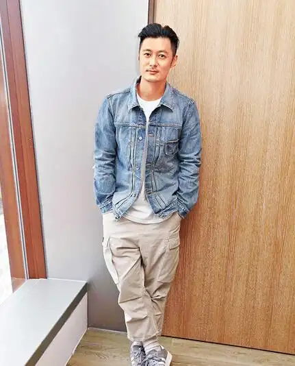 余文乐称不想输给他!苦练肌肉镜头仅15秒大呼被骗