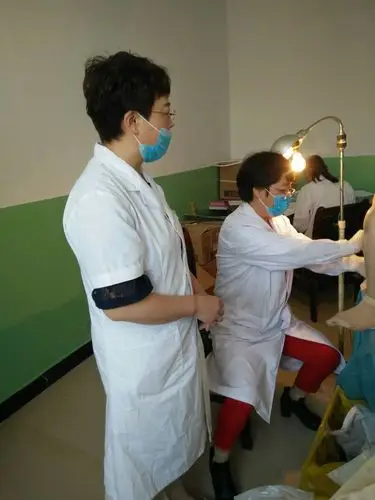 理川镇中心卫生院为34岁到65岁妇女免费做"两癌"筛查工作