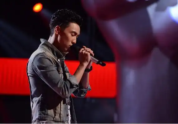 中国好声音第三季唱粤语晋级 陈乐基倾情《光辉岁月》被淘汰_综艺戏曲