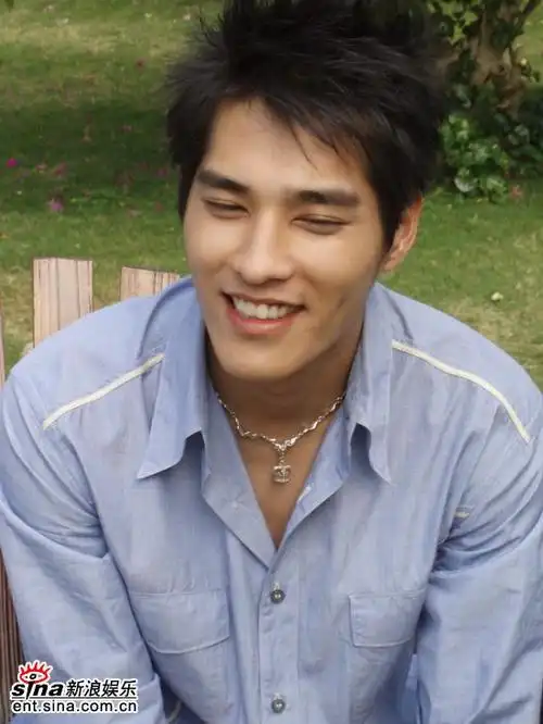 图文:探班《日落》-蓝正龙:女友要火辣