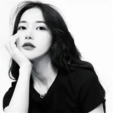 黑白头像女生冷酷霸气伤感特别唯美有意境的女生高清头像图片