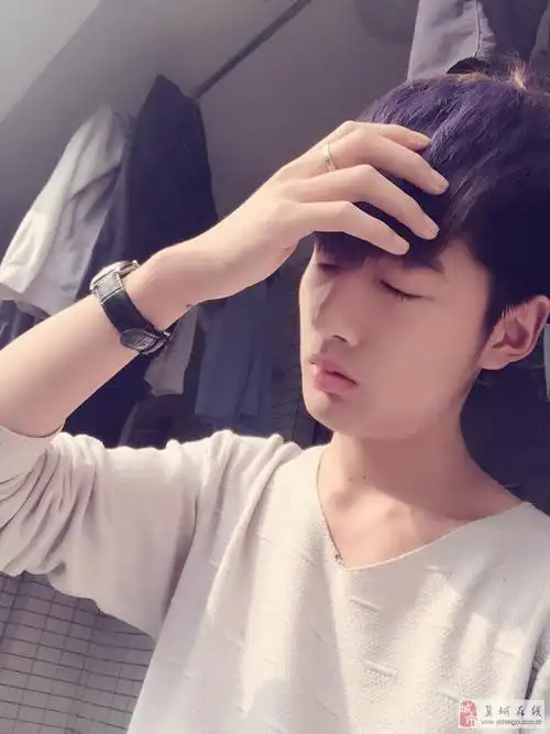 【帅男秀场】王治港 20岁 天蝎座 it