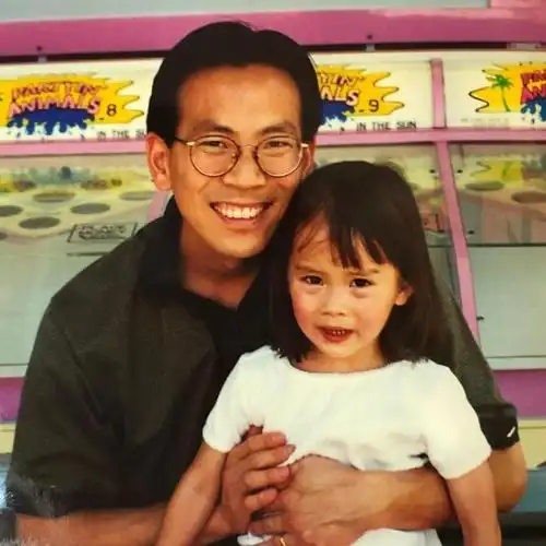 朴叙俊爱上台湾女生?她是中美混血儿,曾四度入选全球百大最美面孔