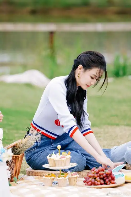 徐璐每天的快乐很简单