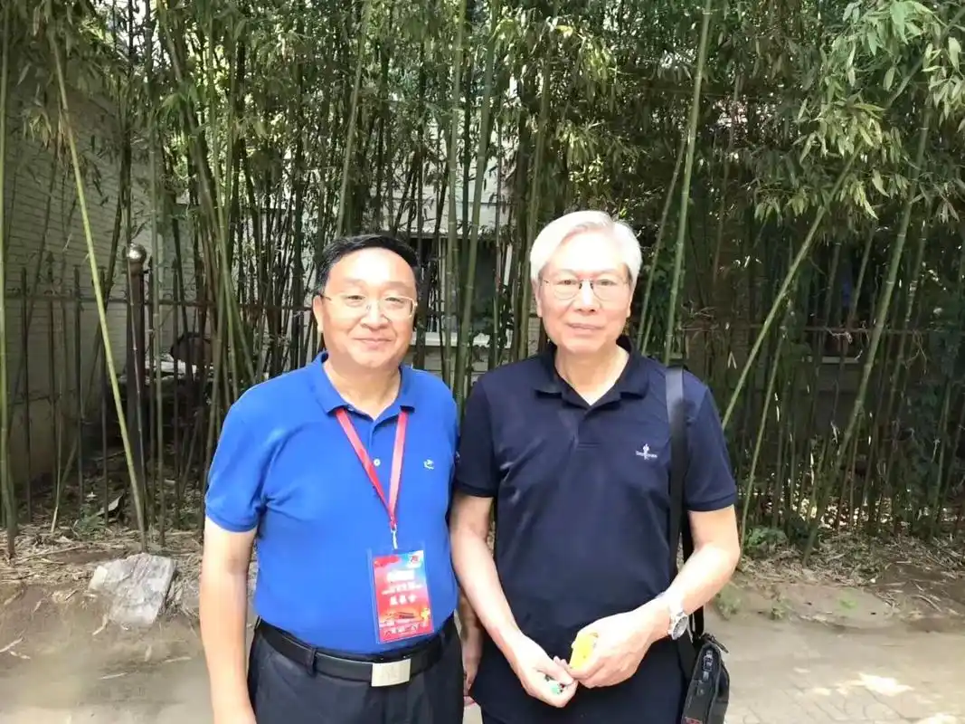 梁敬岩与著名作曲家付林老师.付林:1946年1月17日生于黑 - 抖音